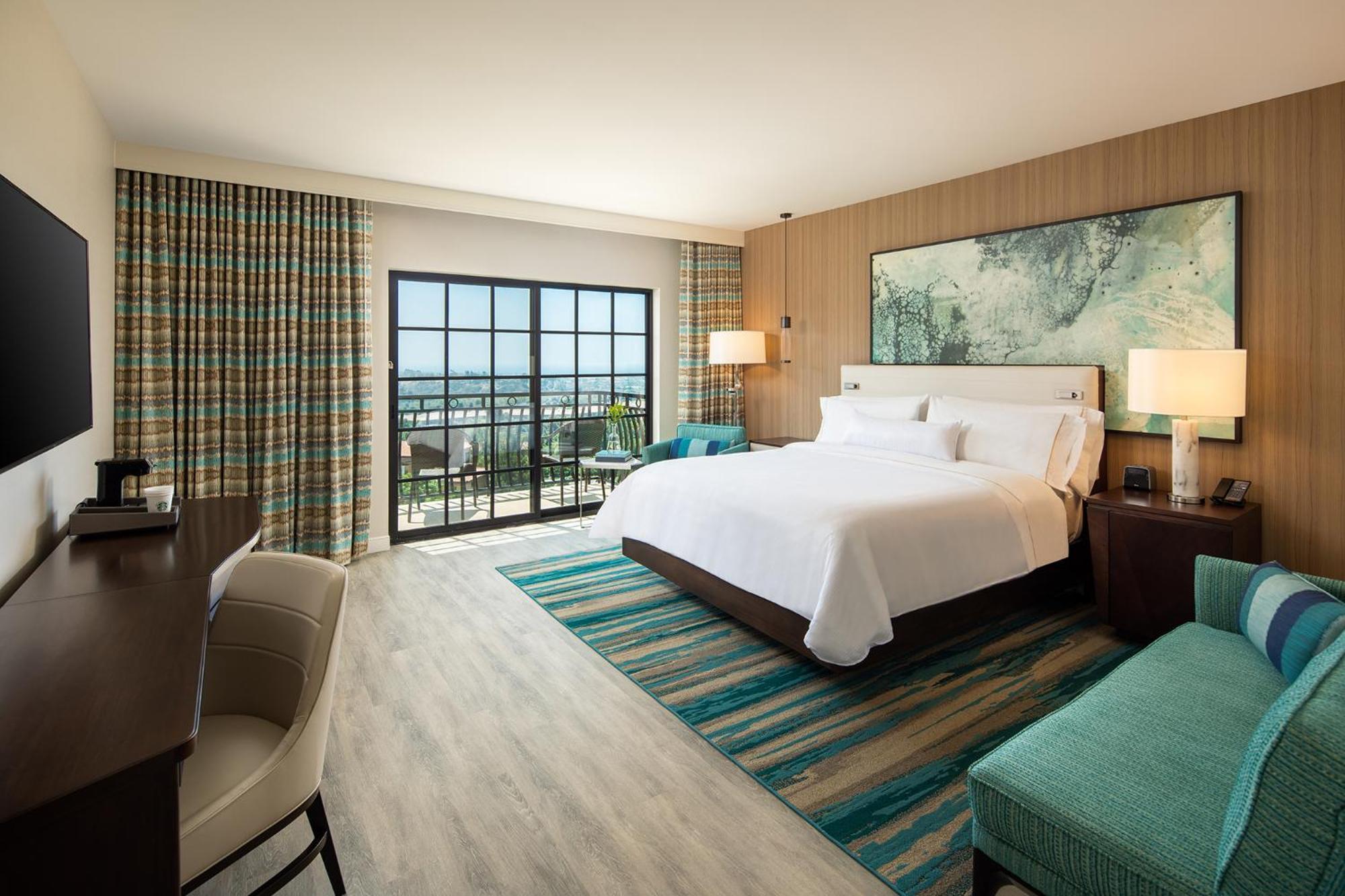 Premium Guest room 1 King Coastline view Grand View Balcony,1417664901:JPEG